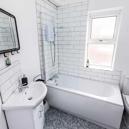 Letaway - Yonge's Place