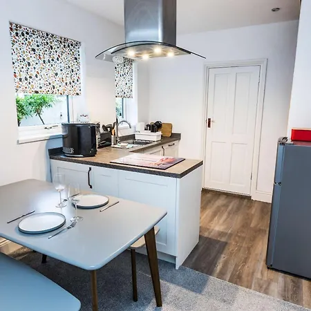 Letaway - Yonge's Place